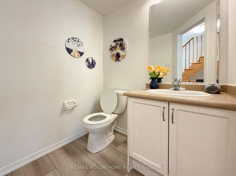 Photo 5 at 284 Church Street S, Harding, Richmond Hill