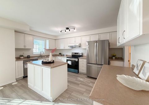 Photo 8 at 284 Church Street S, Harding, Richmond Hill