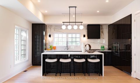 Photo 23 at 1010 Elgin Mills Road E, Rural Richmond Hill, Richmond Hill