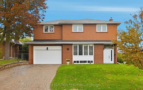Photo 1 at 29 KNIGHTON Drive, Victoria Village, Toronto