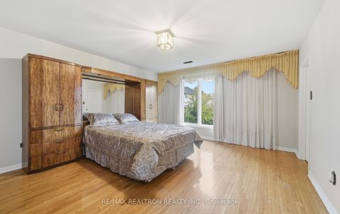 Photo 17 at 29 KNIGHTON Drive, Victoria Village, Toronto