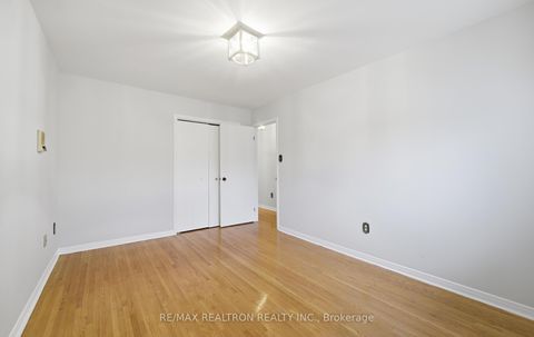 Photo 28 at 29 KNIGHTON Drive, Victoria Village, Toronto