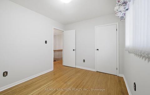 Photo 30 at 29 KNIGHTON Drive, Victoria Village, Toronto