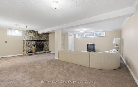 Photo 32 at 29 KNIGHTON Drive, Victoria Village, Toronto