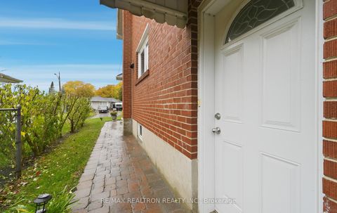 Photo 38 at 29 KNIGHTON Drive, Victoria Village, Toronto