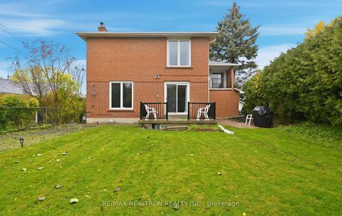 Photo 40 at 29 KNIGHTON Drive, Victoria Village, Toronto