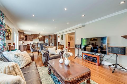 Photo 10 at 1311 Playter Place, GA Glen Abbey, Oakville