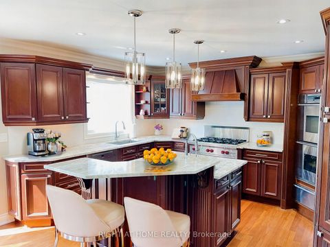 Photo 11 at 1311 Playter Place, GA Glen Abbey, Oakville