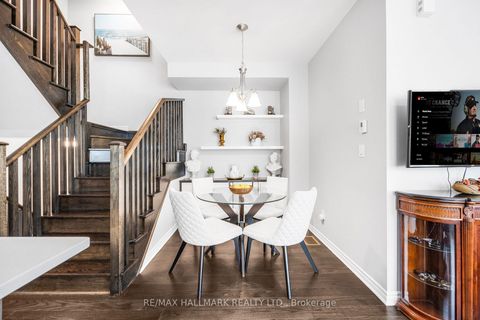 Photo 15 at 44 - 26 Applewood Lane, Etobicoke West Mall, Toronto