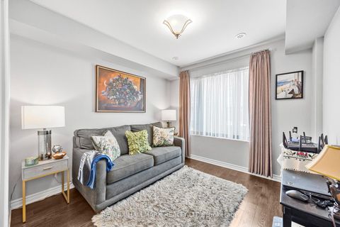 Photo 19 at 44 - 26 Applewood Lane, Etobicoke West Mall, Toronto