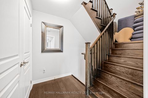 Photo 29 at 44 - 26 Applewood Lane, Etobicoke West Mall, Toronto