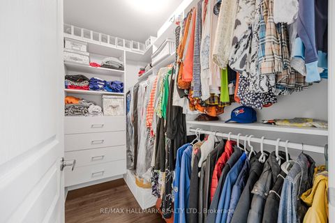 Photo 30 at 44 - 26 Applewood Lane, Etobicoke West Mall, Toronto