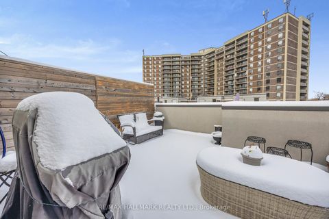 Photo 35 at 44 - 26 Applewood Lane, Etobicoke West Mall, Toronto