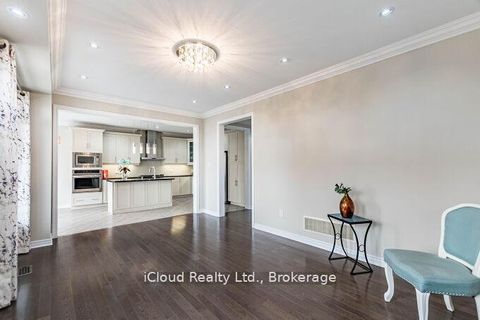 Photo 12 at 109 Kaitting Trail, GO Glenorchy, Oakville