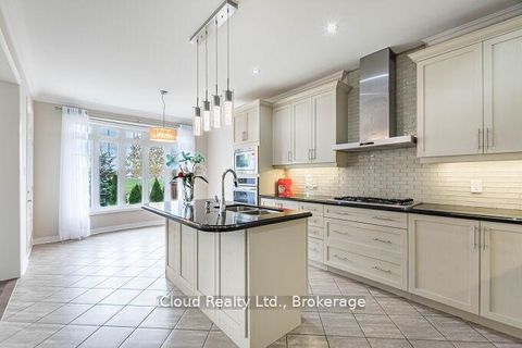 Photo 17 at 109 Kaitting Trail, GO Glenorchy, Oakville