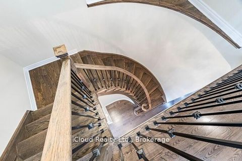 Photo 19 at 109 Kaitting Trail, GO Glenorchy, Oakville