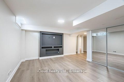 Photo 32 at 109 Kaitting Trail, GO Glenorchy, Oakville