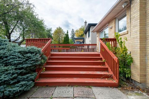 Photo 14 at 19 Arlstan Drive, Bathurst Manor, Toronto