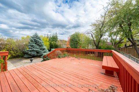 Photo 16 at 19 Arlstan Drive, Bathurst Manor, Toronto