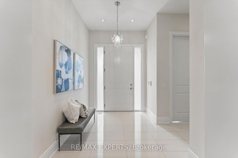 Photo 4 at 6 Dunrobin Crescent, Kleinburg, Vaughan