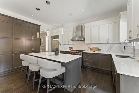 Photo 12 at 6 Dunrobin Crescent, Kleinburg, Vaughan