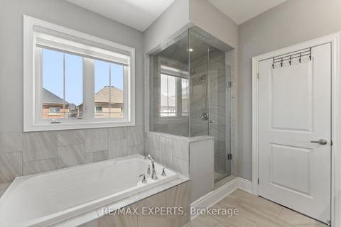 Photo 31 at 6 Dunrobin Crescent, Kleinburg, Vaughan