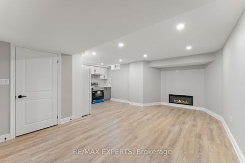 Photo 36 at 6 Dunrobin Crescent, Kleinburg, Vaughan