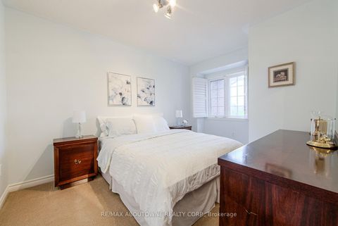 Photo 17 at 21 - 300 Ravineview Way, WC Wedgewood Creek, Oakville