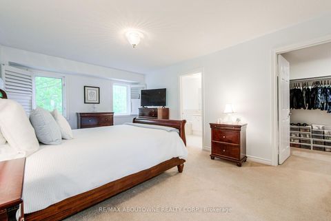 Photo 21 at 21 - 300 Ravineview Way, WC Wedgewood Creek, Oakville