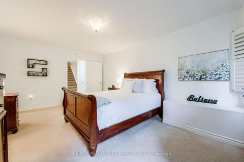 Photo 24 at 21 - 300 Ravineview Way, WC Wedgewood Creek, Oakville