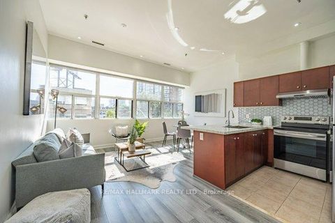 Photo 7 at 216 - 700 King Street W, Niagara, Toronto