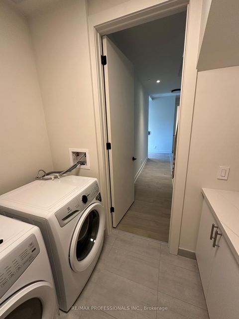 Photo 6 at 410 - 123 Maurice Drive, CO Central, Oakville