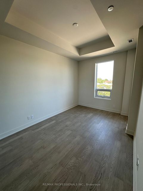 Photo 8 at 410 - 123 Maurice Drive, CO Central, Oakville