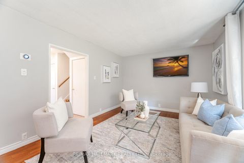 Photo 9 at 73 Dogwood Crescent, Bendale, Toronto