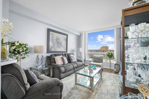 Photo 6 at 805 - 326 Major Mackenzie Drive E, Crosby, Richmond Hill