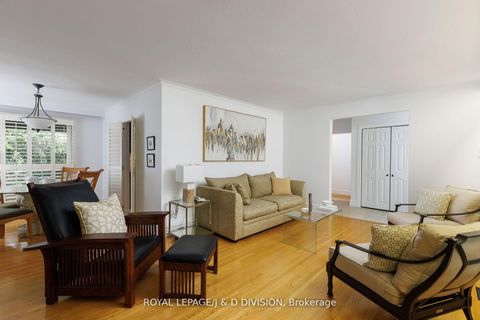 Photo 6 at 27 Paramount Court, Amesbury, Toronto