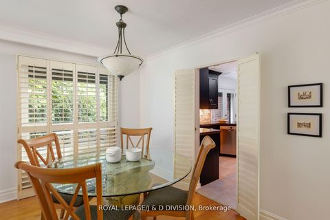 Photo 9 at 27 Paramount Court, Amesbury, Toronto