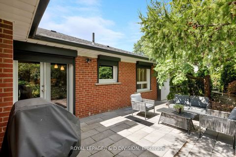 Photo 43 at 27 Paramount Court, Amesbury, Toronto