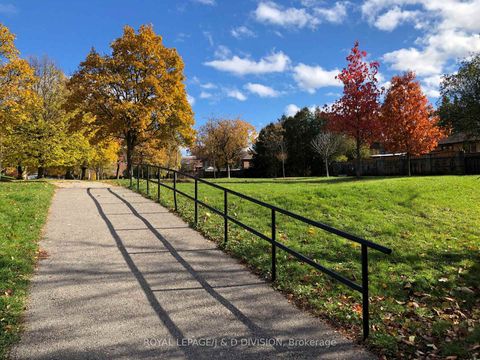 Photo 48 at 27 Paramount Court, Amesbury, Toronto