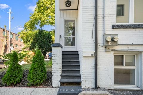 Photo 2 at 371 Howland Avenue, Casa Loma, Toronto