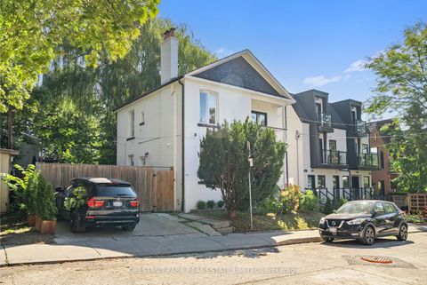 Photo 3 at 371 Howland Avenue, Casa Loma, Toronto