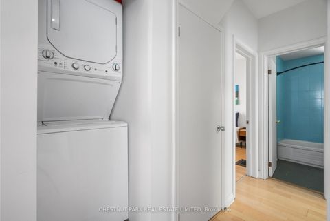 Photo 15 at 371 Howland Avenue, Casa Loma, Toronto