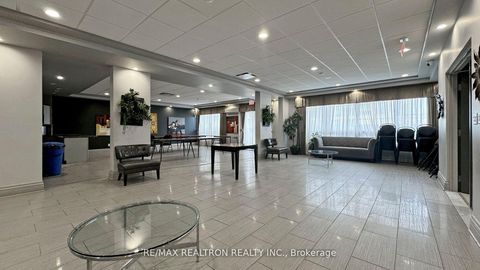 Photo 10 at 309 - 60 Disera Drive, Beverley Glen, Vaughan