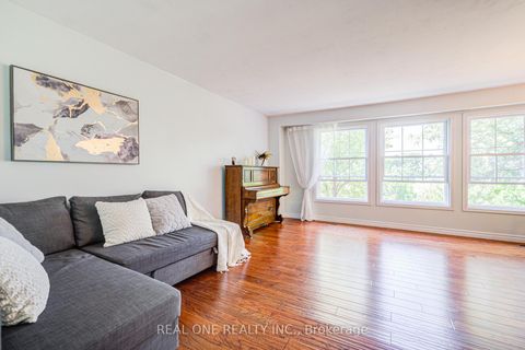 Photo 3 at 46 - 81 Brookmill Boulevard, L'Amoreaux, Toronto