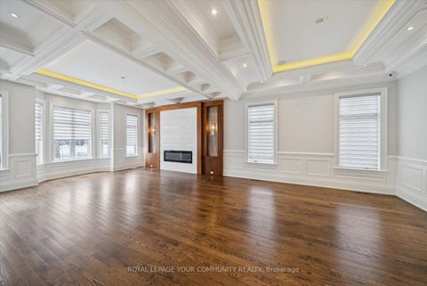 Photo 9 at 2 Poplar Drive, Oak Ridges, Richmond Hill