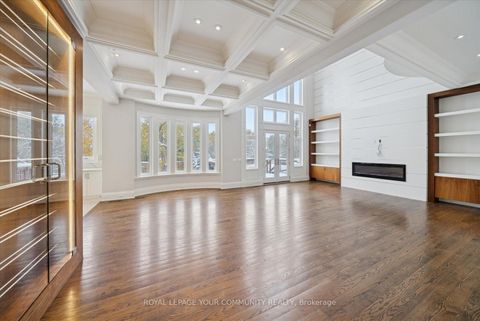 Photo 11 at 2 Poplar Drive, Oak Ridges, Richmond Hill