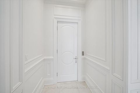 Photo 17 at 2 Poplar Drive, Oak Ridges, Richmond Hill