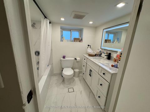 Photo 34 at 1565 Mount Pleasant Road, Lawrence Park North, Toronto