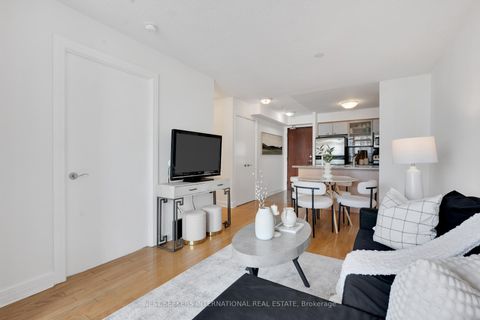 Photo 5 at 1011 - 16 Harrison Garden Boulevard, Willowdale East, Toronto