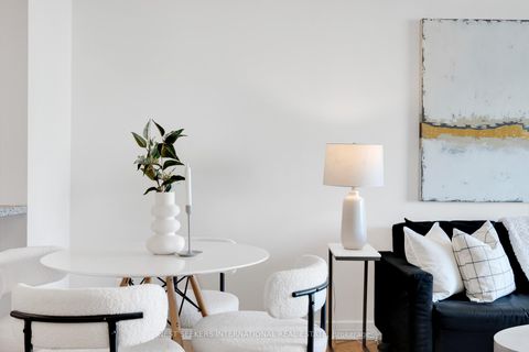 Photo 7 at 1011 - 16 Harrison Garden Boulevard, Willowdale East, Toronto